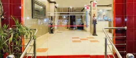 Pintu masuk interior