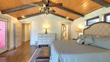 Desk, iron/ironing board, travel cot, free WiFi