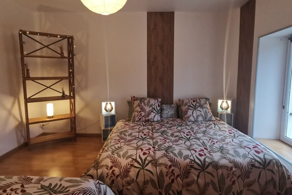 2 soverom, strykejern/-brett, reiseseng for barn og wi-fi (inkludert)