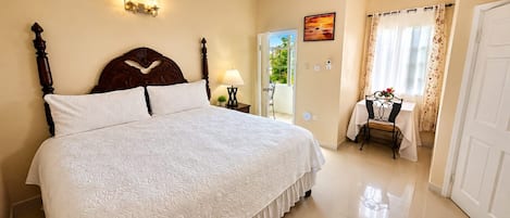 Comfort Double Room, 1 Bedroom, Private Bathroom, Courtyard View