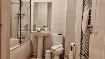 Combined shower/bathtub