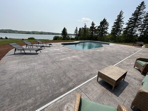 Piscine extérieure, piscine chauffée