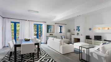 Vila, akses difabel | 3 kamar tidur, kedap suara, dan Wi-Fi