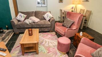 Cottage | Interior