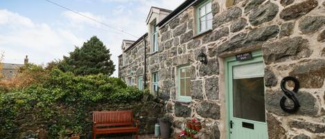 Cottage | Front of property