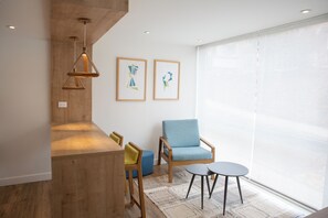 Caja de seguridad en la habitación y sistema de insonorización 