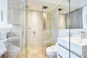 Chambre Double Confort | Salle de bain