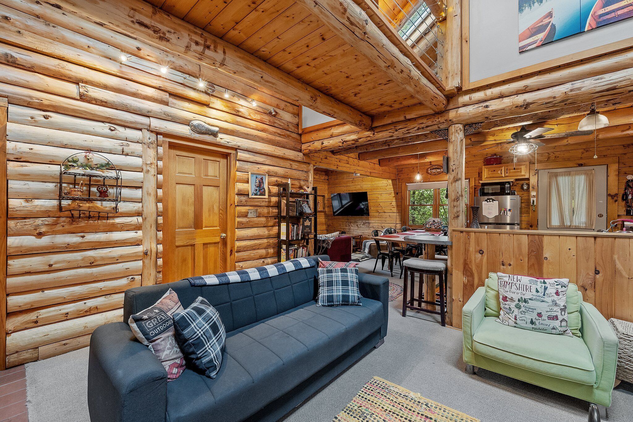 Smart TV, lareira, videogames, DVD player