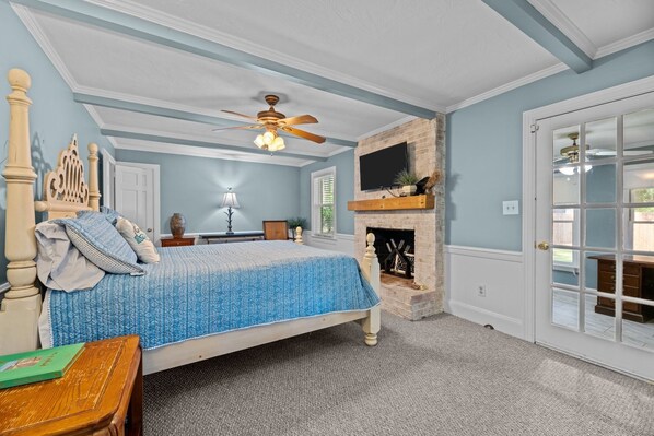 4 chambres, bureau, accès au Wi-Fi (inclus), literie fournie