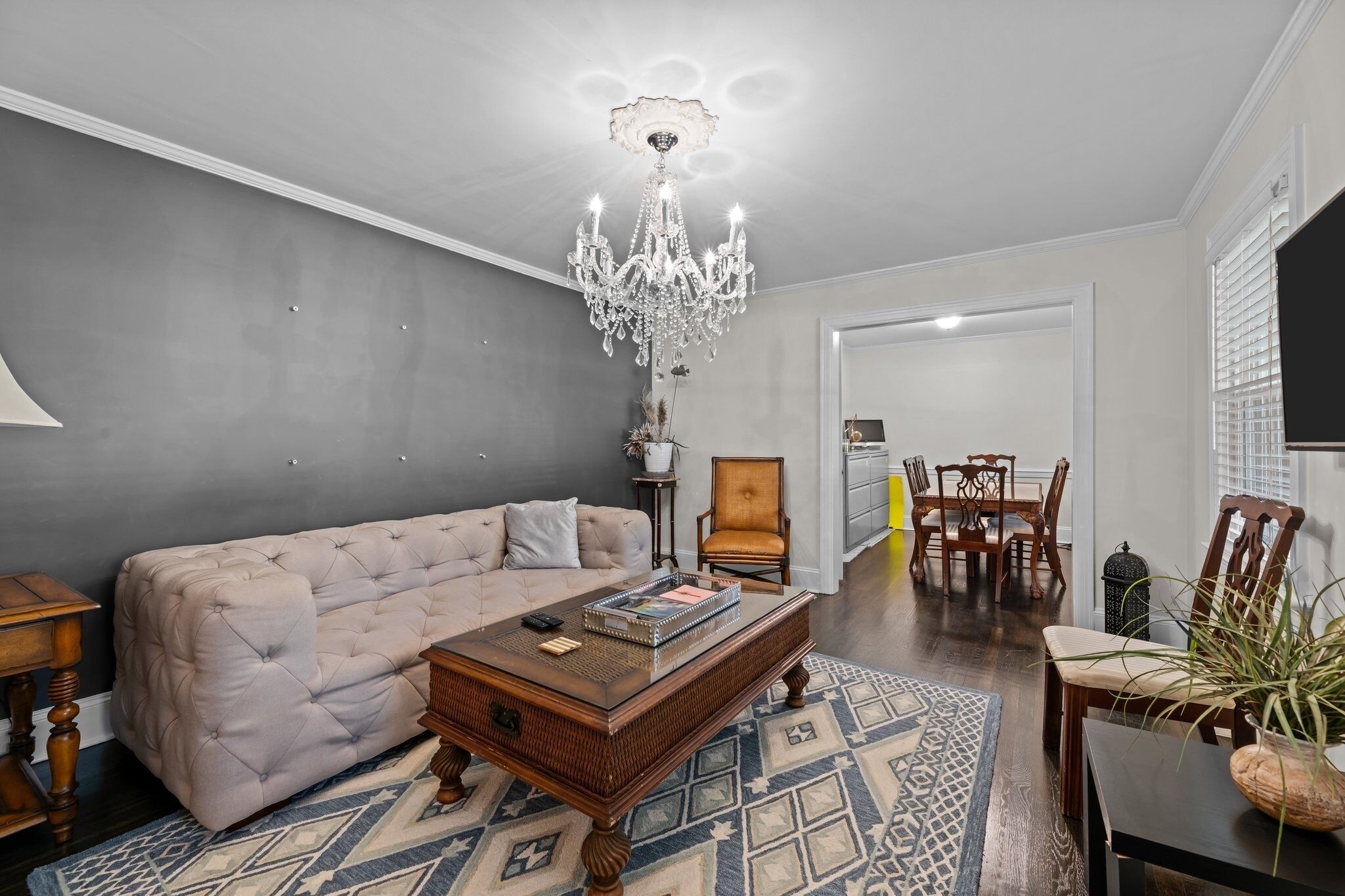 智能电视、壁炉