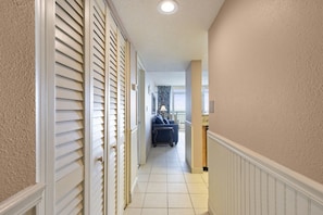Interior - Oceanfront Sunny Condo w Pool in Atlantica Towers (Myrtle Beach)
