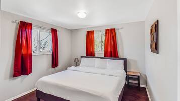 5 habitaciones, tabla de planchar con plancha, cuna de viaje y wifi