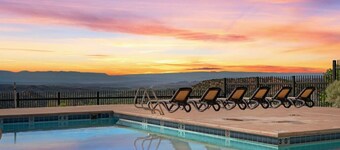 Ski Discounts! Luxury Home, Pool, Sweeping Views