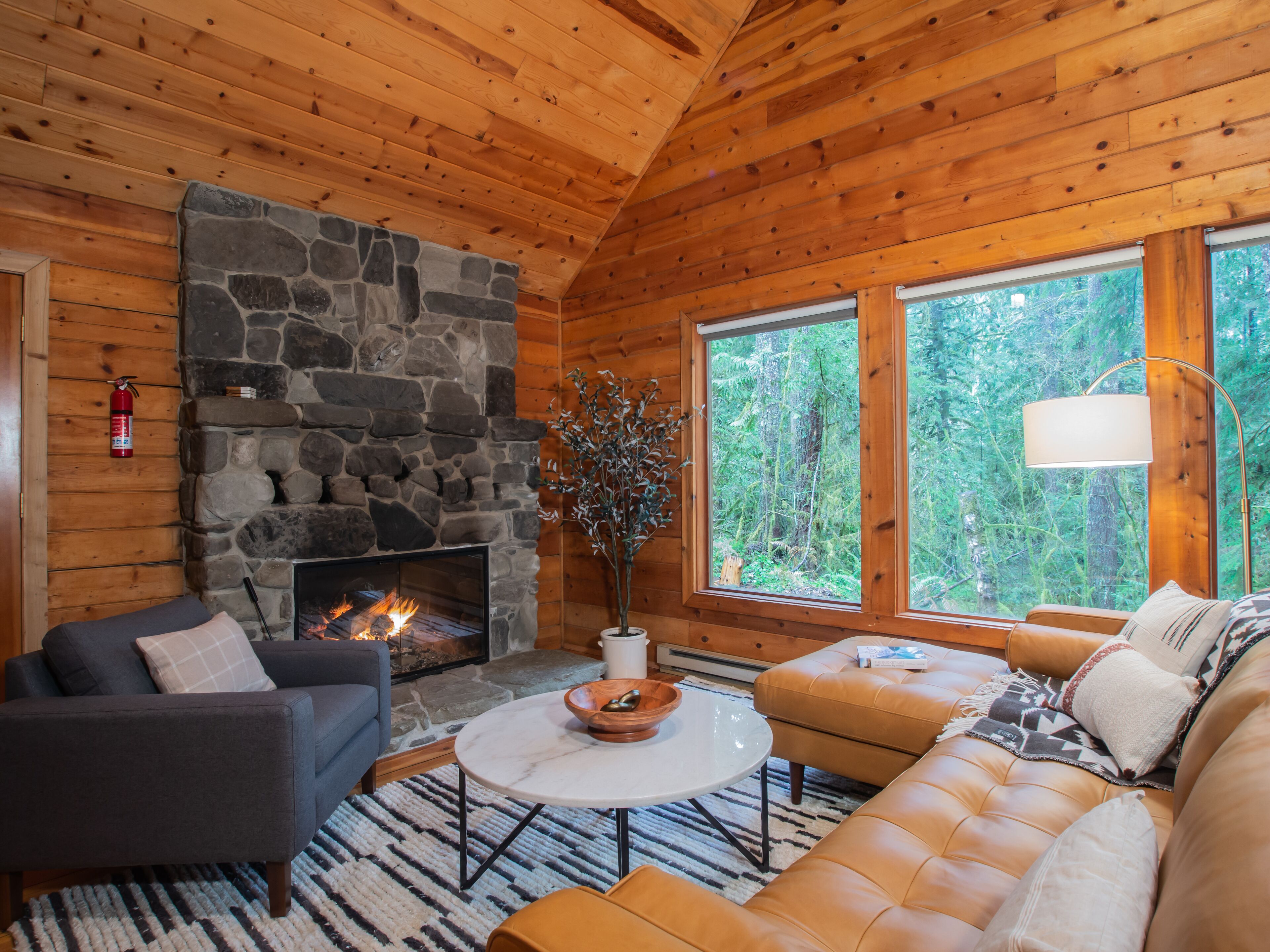 Storybook Creekside Log Cabin near Mt Baker with trail access