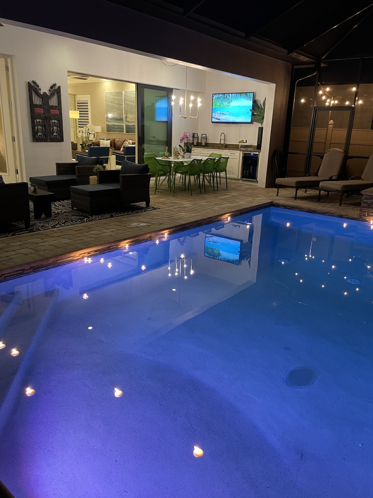 Photo 23 of Beach! 2 Masters w Kings, Pets, Queen ensuite, hot tub, private heated Pool
