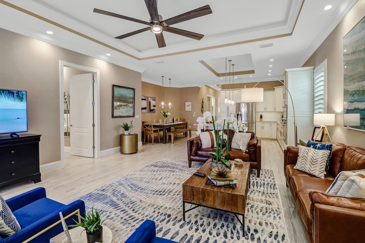 Photo 10 of Beach! 2 Masters w Kings, Pets, Queen ensuite, hot tub, private heated Pool