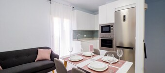 Cubo's Urban Miranda Apartment / free wifi / air conditioning