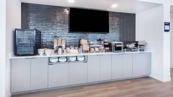 Free daily full breakfast