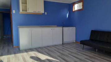 Basic Cabin | Private kitchen | Dining tables