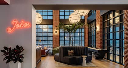 Hotel Tupelo, a Wyndham Hotel