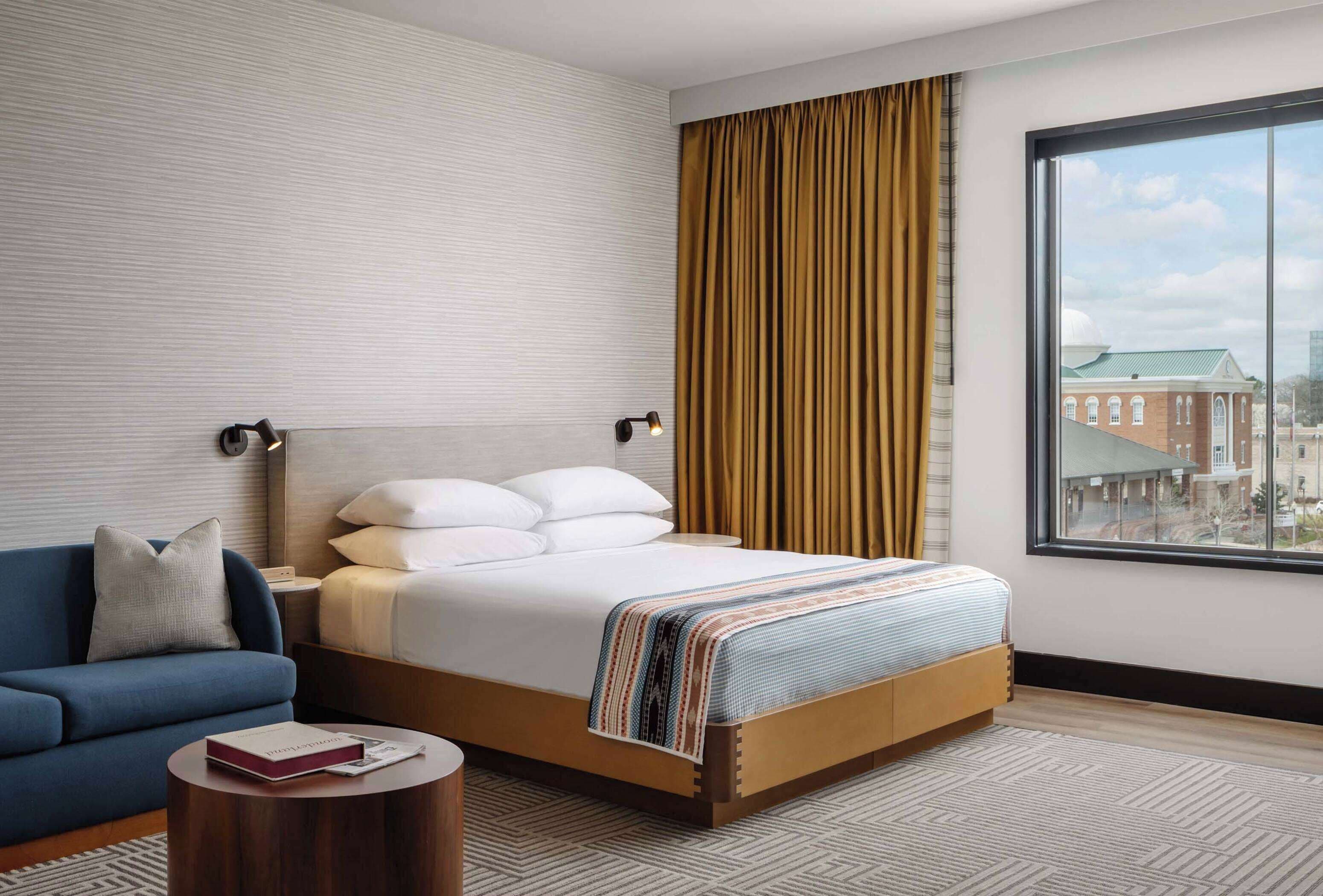 1 bedroom, desk, laptop workspace, free wifi