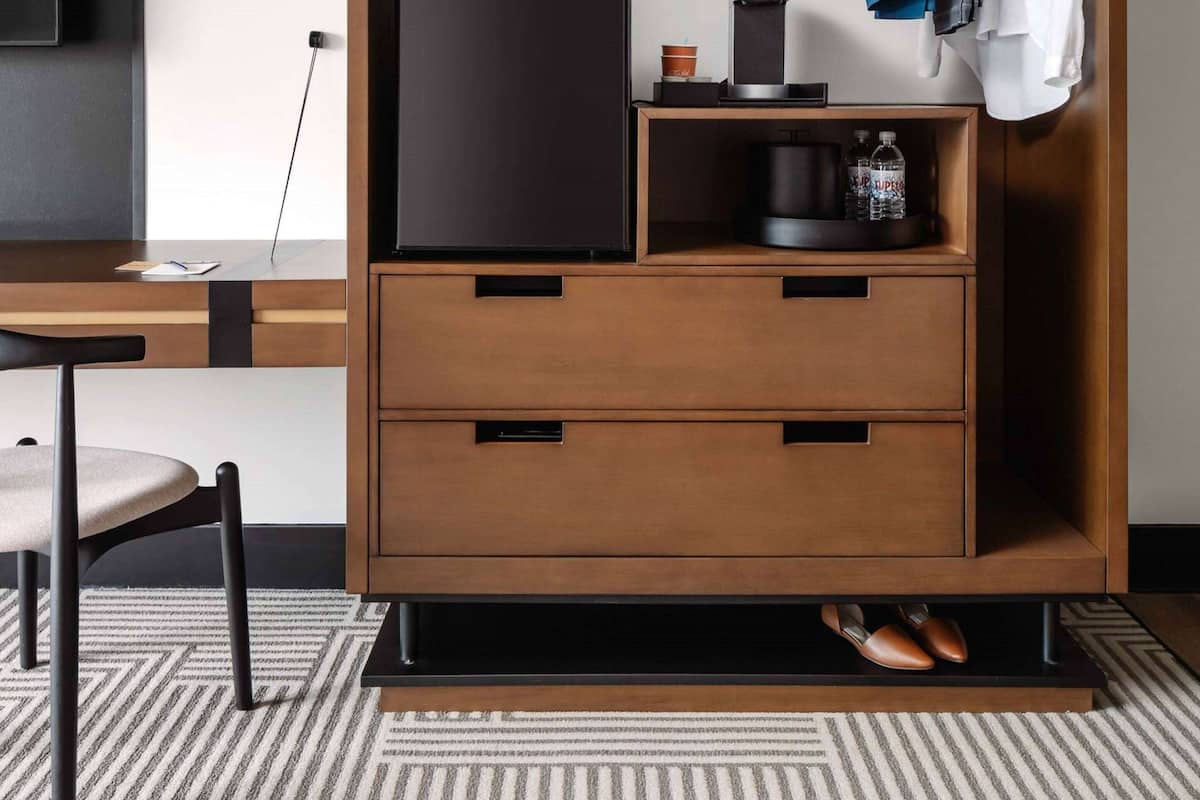 1 chambre, bureau, espace de travail pour ordinateur portable