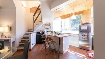 Frigorifero, microonde, forno, lavastoviglie