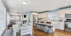 Fridge, microwave, oven, stovetop - Beautiful New Spacious Townhome w/ Pool, Steps to Beach/Boardwalk, 3 Levels (Seaside Heights)