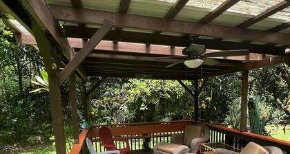 Experience Pahoa in style - Spacious 5-Bedroom Vacation Home, Entire 1st floor