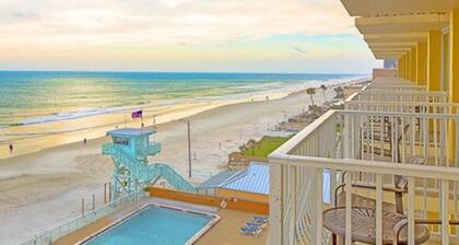 Two Bedroom Ocean Front Condo, Ormond Beach 2555514