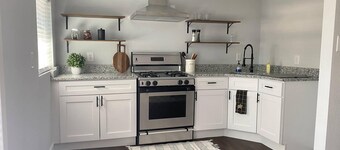 LOFT ON BLUFF! Newly renovated, comfortable and spacious