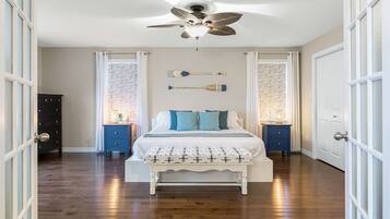 4 bedrooms, iron/ironing board, free WiFi, bed sheets