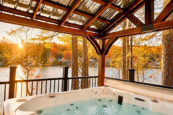 Baignoire à remous extérieure