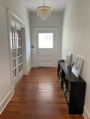 Interior - Cute and Convenient Summerville Cottage (Augusta)