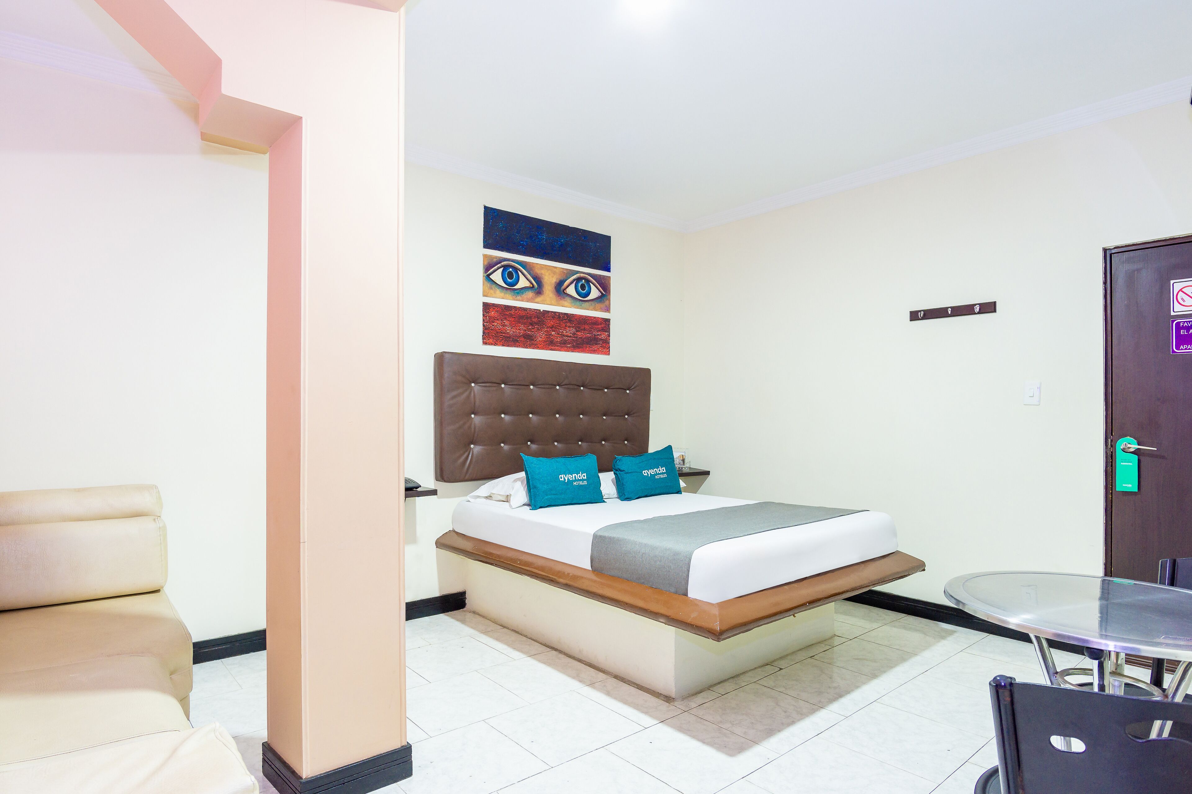 Foto - Ayenda Bugatier