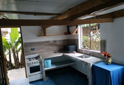Habitación familiar con balcon privado alejado del bullicio de la ciudad