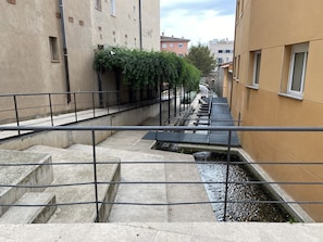 Enceinte de lâhĂ©bergement