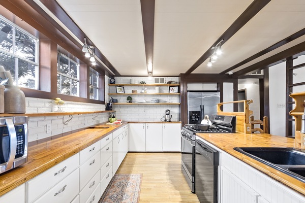 Refrigerador, microondas, horno, placa de cocina