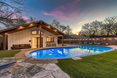 Pool Home for Groups with Game Room & Fire Pit