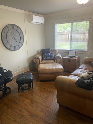 Smart TV, fireplace, books