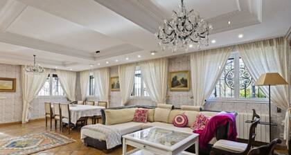 VILLA WITH GARDEN AND SWIMMING POOL, JUNCALVERA WINE ROUTES LAGUARDIA LOGROÑO