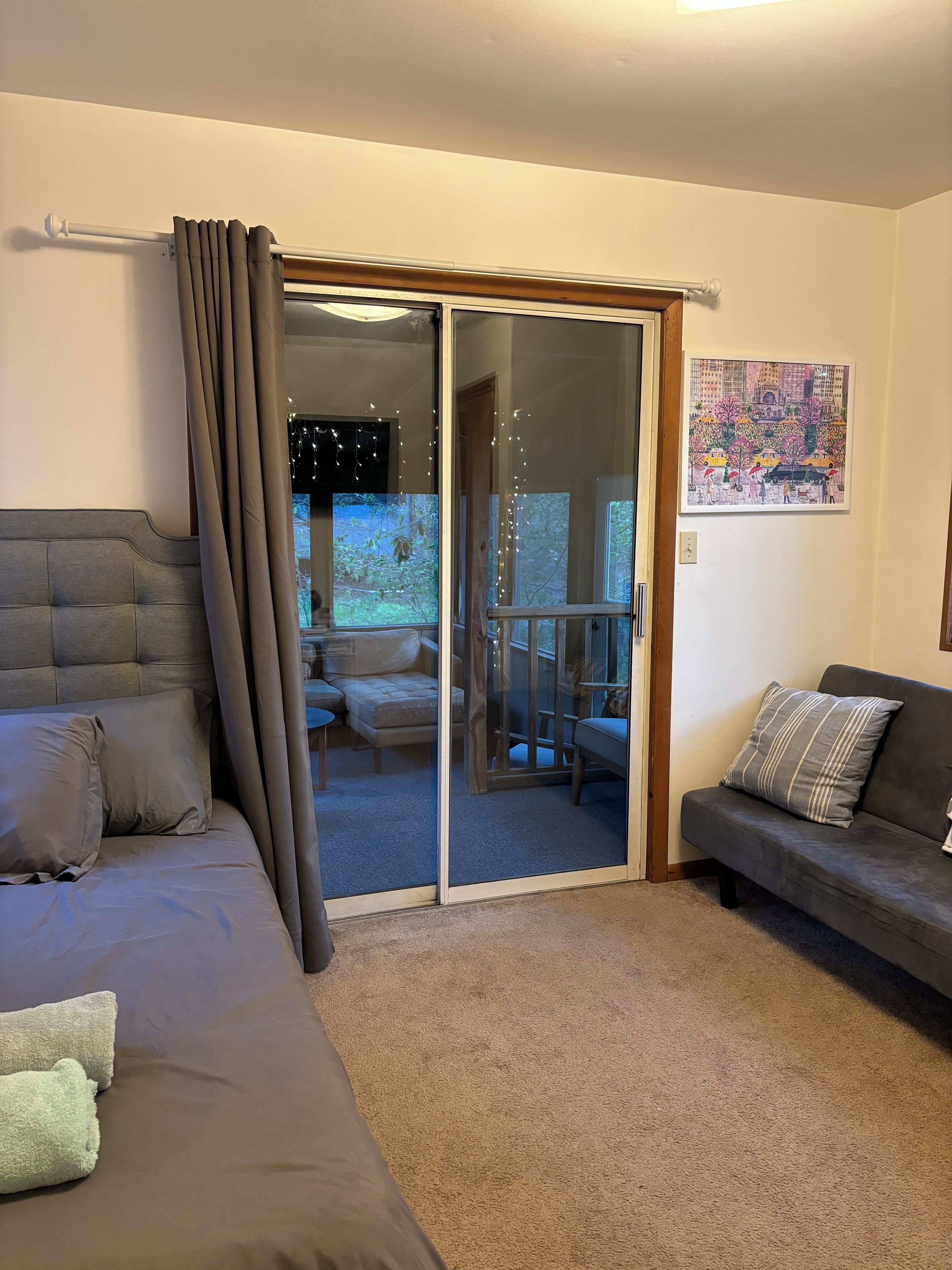 KING BED Cabin Loft, Fireplace & Jet-bath