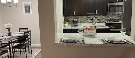 Fridge, oven, stovetop, dishwasher