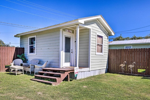 Canyon Lake Vacation Rental | 1BA | Studio | Stairs Required | 300 Sq Ft