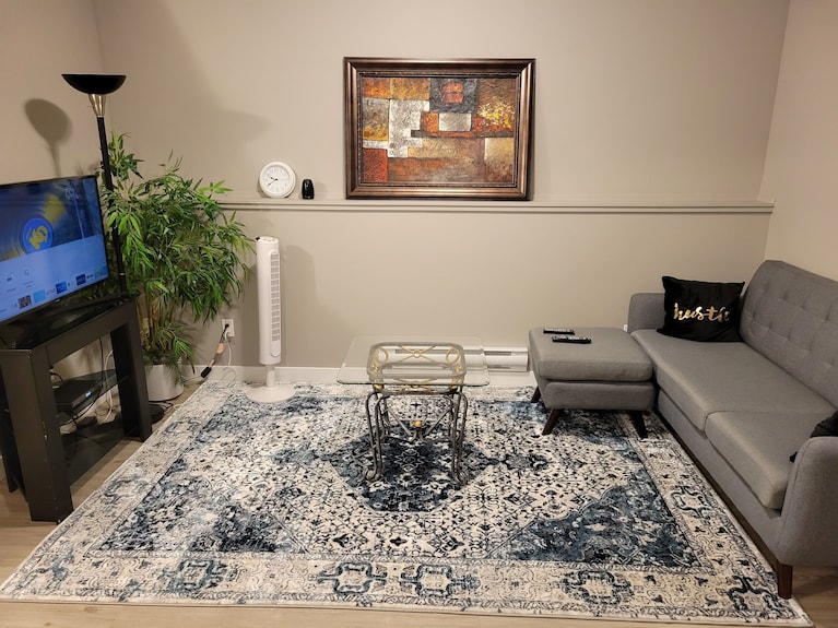 Federal Palace (2 Bedroom, 1 Bath) - Saskatchewan