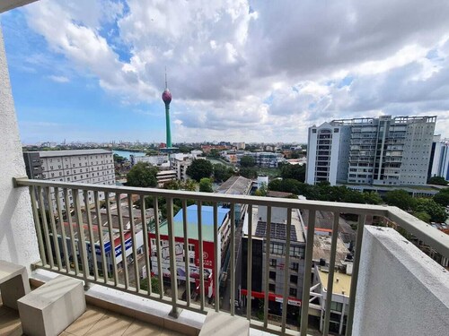 Large and spacious uncluttered bed rooms for comfort