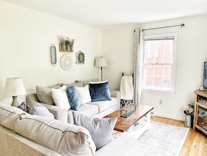 Smart TV, table tennis, books