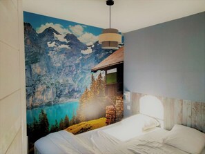 2 bedrooms, WiFi, bed sheets