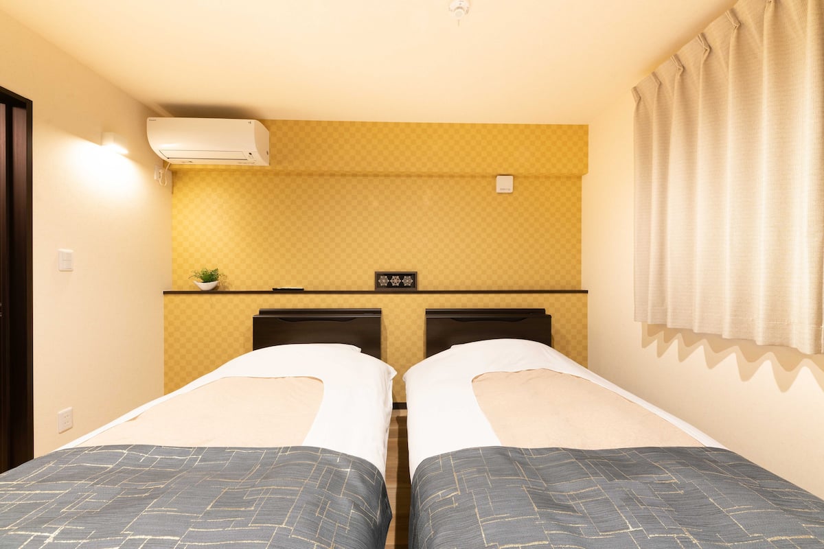 2 habitaciones, wifi gratis y ropa de cama