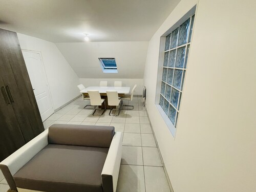 Charming 2-Bed Apartment in Garges-lès-Gonesse